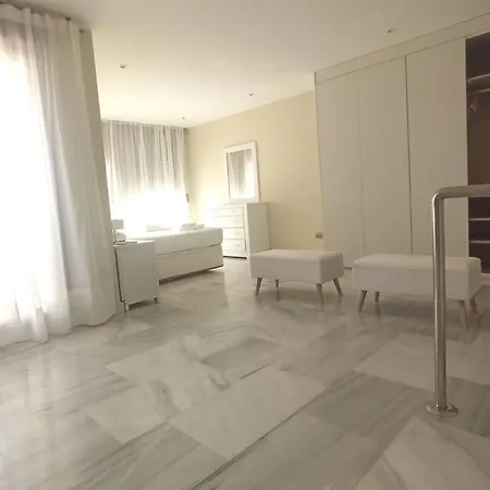 Lejos Del Ruido Estepona